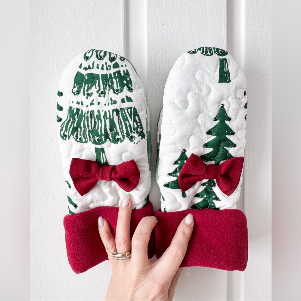 Handmade 🧵 🪡 upcycled Quilt Fleece Lined Mittens - Picture 2 of 5